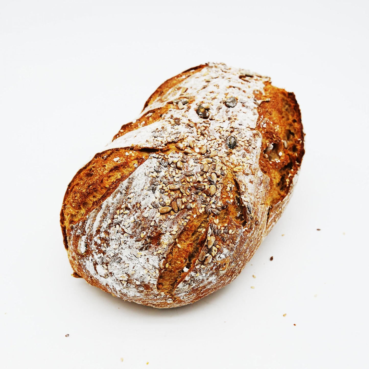 Kváskový vidiecky viaczrnný chlieb 850g